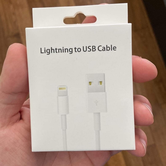 IPhone USB Cable - Picture 3 of 4